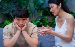 Chồng tự mình chuẩn bị quà Tết cho 2 bên nội - ngoại, vừa mở ra xem quà bên ngoại tôi bức xúc muốn "ném ra ngoài sân"