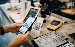 "Quét mã QR, ứng dụng tự yêu cầu quét sinh trắc học, đơ máy, sập nguồn và mất sạch tiền" - chuyên gia an ninh mạng nói gì?