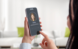 Ngân hàng bỏ yêu cầu quay phải, quay trái khi xác thực khuôn mặt, chuyển sang chụp ảnh gần, xa để tăng bảo mật