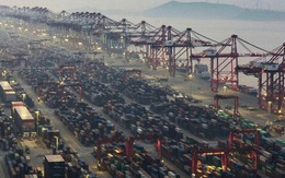 Tổng thống Donald Trump "giơ cao đánh khẽ" với  thuế quan áp lên Trung Quốc