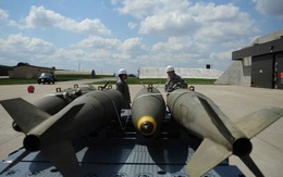 Iran giật mình khi Mỹ gửi lô bom phá hầm lớn nhất trong lịch sử tới Israel