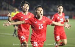 AFF Cup: Cái bắt tay khiến trọng tài “đứng hình” và “chiến binh không phổi” của đội tuyển Việt Nam