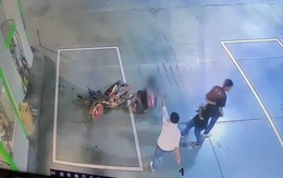 Đi xe máy đến mua xăng, nam thanh niên bị bắn tử vong: Video hiện trường không khác gì phim hành động