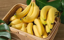 Chuối sẽ tươi lâu bất ngờ mà không bị thâm nếu bạn để chúng tránh xa 4 loại trái cây này