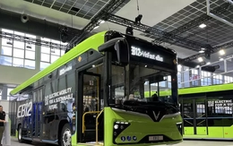 Xe chở khách mới của VinFast lộ diện tại châu Âu