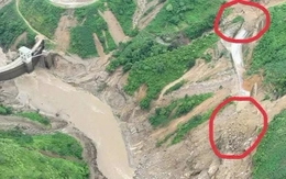 Một ô tô bán tải chở ba người nghi bị vùi lấp trong vụ sạt lở ở Lào Cai