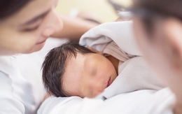 Chồng liên tục nhận tin nhắn, cuộc gọi "đòi con", vợ quyết định xét nghiệm ADN, vạch trần âm mưu phía sau