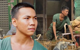 Chiến sĩ quân đội xót xa khi cùng dân dọn dẹp sau lũ: “Em buồn lắm, nhìn thảm thương quá…”