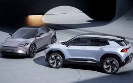 Cuộc chơi giữa xe điện và xe xăng dầu có thể đổi chiều khi Toyota làm được điều này: Trở thành hãng đầu tiên bán lẻ xe dùng pin thể rắn, hết lo cháy nổ