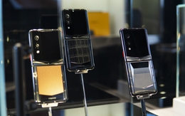 Mẫu điện thoại có quy trình 300 ngày khắc nghiệt nhất thế giới