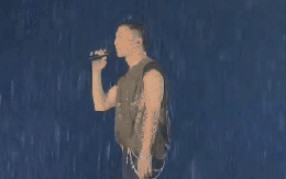 Ngồi tù sau concert Tạ Đình Phong, fan tuyệt đối không làm theo