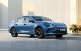 Sát ngày về Việt Nam, một mẫu sedan hybrid có bản nâng cấp tại Trung Quốc: chạy từ Hà Nội đến Cà Mau không cần tiếp nhiên liệu, giá tương đương 300 triệu đồng