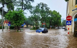 Ngập lụt ở Hà Nội: 'Không thể mãi đổ lỗi cho thiên nhiên'