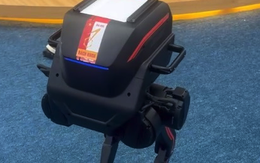 Lãnh đạo ĐH Bách khoa Hà Nội lên tiếng vụ dán logo đè lên Robot Trung Quốc