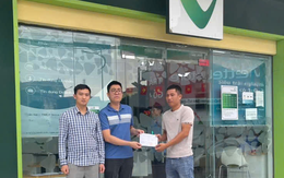 Đột nhiên nhận được 600 triệu đồng, người đàn ông lập tức trình báo công an và đến Vietcombank trả lại