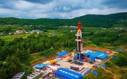 Khoan sâu hơn 10.000m, quốc gia láng giềng của Việt Nam tìm thấy "túi mù", kết quả ngoài sức tưởng tượng