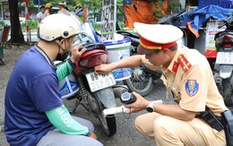 CSGT Hà Nội xử phạt nhiều xe máy che biển kiểm soát để tránh bị ghi hình