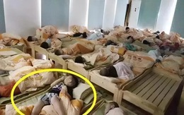 Giáo viên gửi ảnh học sinh ngủ trưa vào nhóm chung, phụ huynh xem xong tức giận đùng đùng: "Tôi đóng tiền để chăm sóc kiểu này à?"