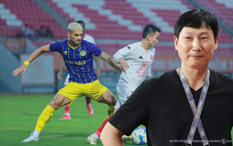 HLV Kim Sang-sik có hành động khẩn, "tân binh" Đỗ Hoàng Hên chờ ngày lên ĐT Việt Nam