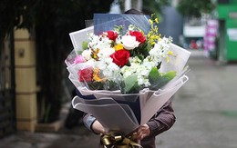 Đồng nghiệp nam tặng hoa 20/10, chồng tôi cười khẩy tra khảo mỉa mai và chuyện xảy ra sau đó khiến tôi rụng rời