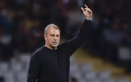 Hansi Flick: “Barcelona vẫn kém PSG một bậc”