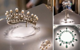 8 báu vật ở bảo tàng Louvre vừa bị trộm đi giữa ban ngày “như trong phim Hollywood"