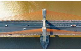 Cây cầu dây văng lọt top 3 nhiều nhịp nhất thế giới, nằm trên tuyến cao tốc đắt đỏ nhất, được thiết kế và thi công hoàn toàn bởi đội ngũ kỹ sư Việt Nam: Ai đứng sau?