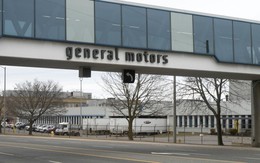 GM đóng cửa một nhà máy sản xuất xe tải điện khiến 1.200 lao động mất việc, thừa nhận thị trường ‘phát triển chậm’