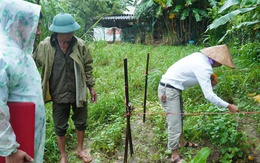 VIDEO: Xuất hiện hố sụt "không đáy" bất thường sau mưa lớn ở Quảng Trị