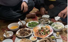 Gắp đồ ăn cho thông gia tương lai, người phụ nữ ngượng "đỏ mặt" vì phản ứng của đối phương