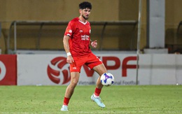 Được HLV châu Âu tiến cử, trung vệ Việt kiều cao 1m88 làm thủ tục nhập tịch Việt Nam