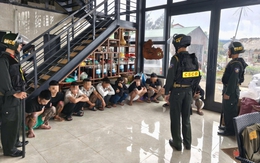 Cảnh sát bất ngờ khám xét một homestay, phát hiện "bí mật" bên trong