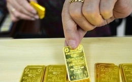 Giá vàng hôm nay 25/10: Vàng thế giới và trong nước đồng loạt giảm