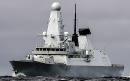 Tàu khu trục của hải quân lẫy lừng thành "thảm họa", 3000 ngày nằm co ro bất lực: Chỉ tại ham đồ rẻ?