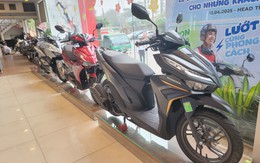 Thị trường xe máy xăng chững lại, xe máy điện tăng tốc