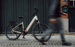 Xe đạp trợ lực Atom+ NX mới ra mắt: Động cơ Bosch tăng 4 lần lực đạp, chạy 145km/lần sạc, giá đắt hơn SH 160i