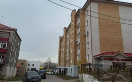 Bé sơ sinh 21 ngày tuổi tử vong thương tâm sau khi bị chị gái 5 tuổi ném qua cửa sổ tầng 4