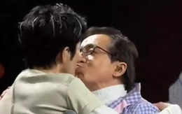 Thành Long có nụ hôn gây sốc với Vương Lực Hoành