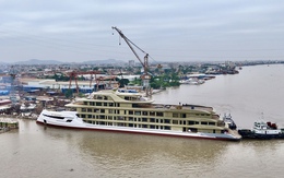 Du thuyền 6 sao mới nhất vừa hạ thủy ở Hạ Long: Được làm bởi người Việt, hoạt động theo mô hình “độc lạ”