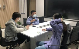 Sếp chỉ đạo để ngoài sổ 6 tỷ đồng, nữ kế toán giả nhận lệnh, âm thầm báo cảnh sát rồi được thăng chức