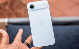 iPhone Air bị khóa vì tự mod bộ nhớ, "pháp sư Trung Hoa" lại hồi sinh thành công và còn tăng dung lượng lên gấp đôi