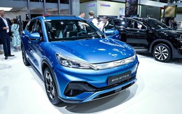 Xe điện ở nước láng giềng Việt Nam phát triển hùng mạnh, số 1 thế giới: Đây là 'mớ bòng bong' phía sau!