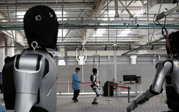 Trung Quốc lại đi trước thế giới, sản xuất thần tốc công nghệ ‘thay thế’ con người tương lai, sản lượng gấp 8 lần Mỹ trong 1 năm, bảo vệ danh hiệu ‘công xưởng của thế giới’