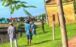 ‘Nghịch tử’ dùng dùi đục tấn công mẹ và người thân rồi nhảy xuống sông