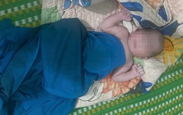 Phát hiện bé trai sơ sinh cạnh bãi rác ở Nghệ An: Mẹ giận người yêu nên bỏ con