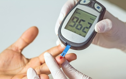 Đường huyết cao vút ở tuổi 17: Bác sĩ chỉ rõ "thủ phạm"