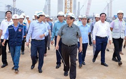 Một công ty sẽ tuyển 1.400 kỹ sư vận hành, bảo trì... để phục vụ tại dự án 16 tỷ USD lập kỷ lục 3 năm 8 lần đón Thủ tướng thị sát