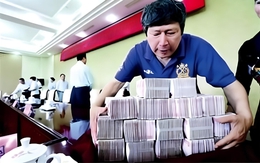 Thừa kế 99.000 tỷ đồng từ vợ đại gia hơn 38 tuổi, người đàn ông hào phóng cho "người dưng": Cuối đời nhiều tiền nhưng chẳng thể tiêu