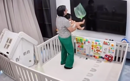 Đi công tác 2 ngày, mẹ bỉm nhớ con liền bật camera lên xem, cảnh tượng khiến cô phải ngỡ ngàng