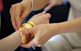 Mẹ chồng đòi bán vàng hồi môn của tôi, ai ngờ chỉ 1 tháng sau bà xuống nước xin lỗi